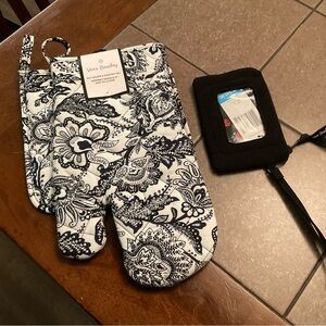Vera Bradley 3 Piece: Pot holder/Mitt set and zippered Id Case NWT 
Black